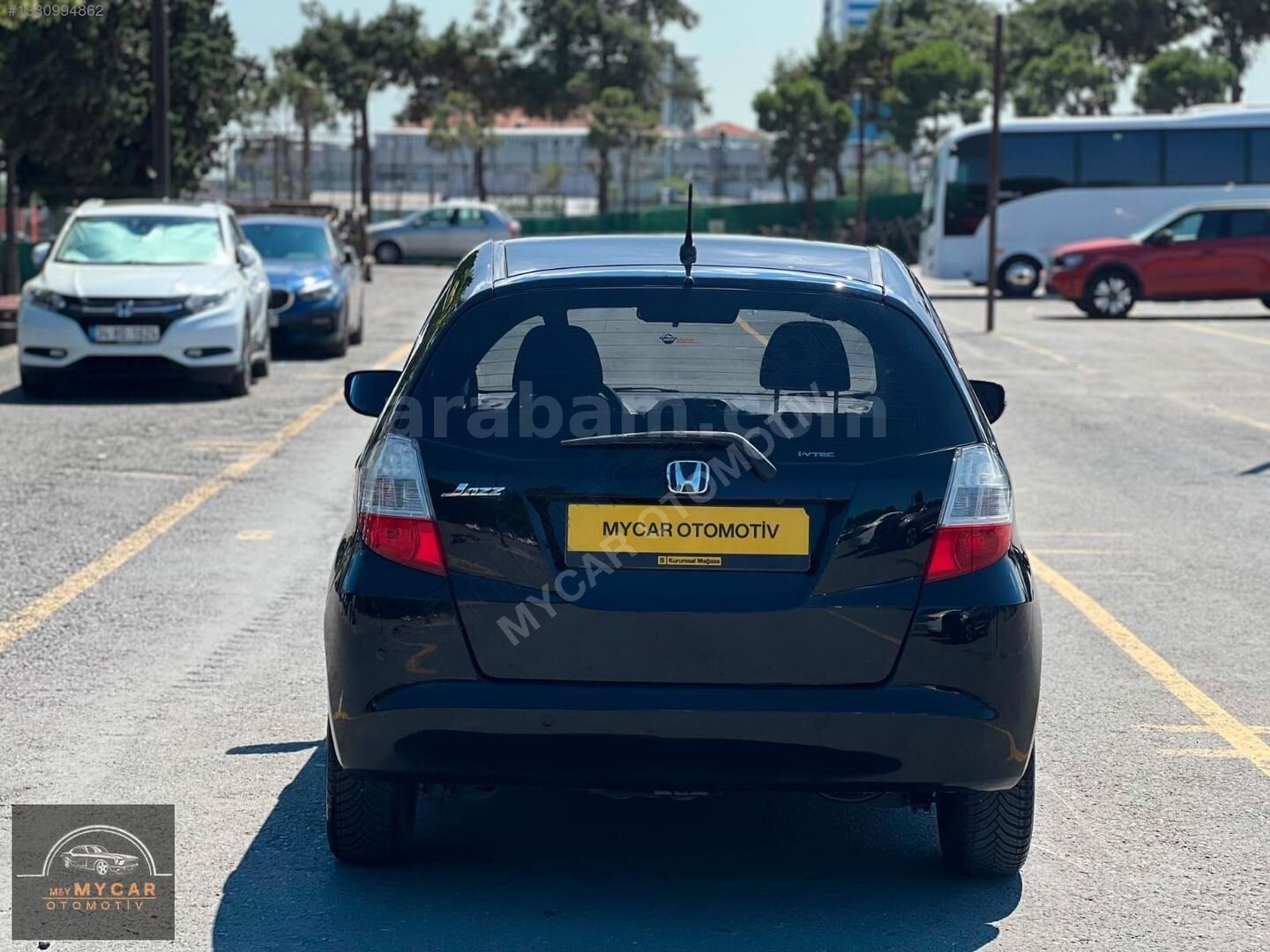 Galeriden Honda Jazz 1.4 Joy 2011 Model İstanbul 92.000 km Siyah 6