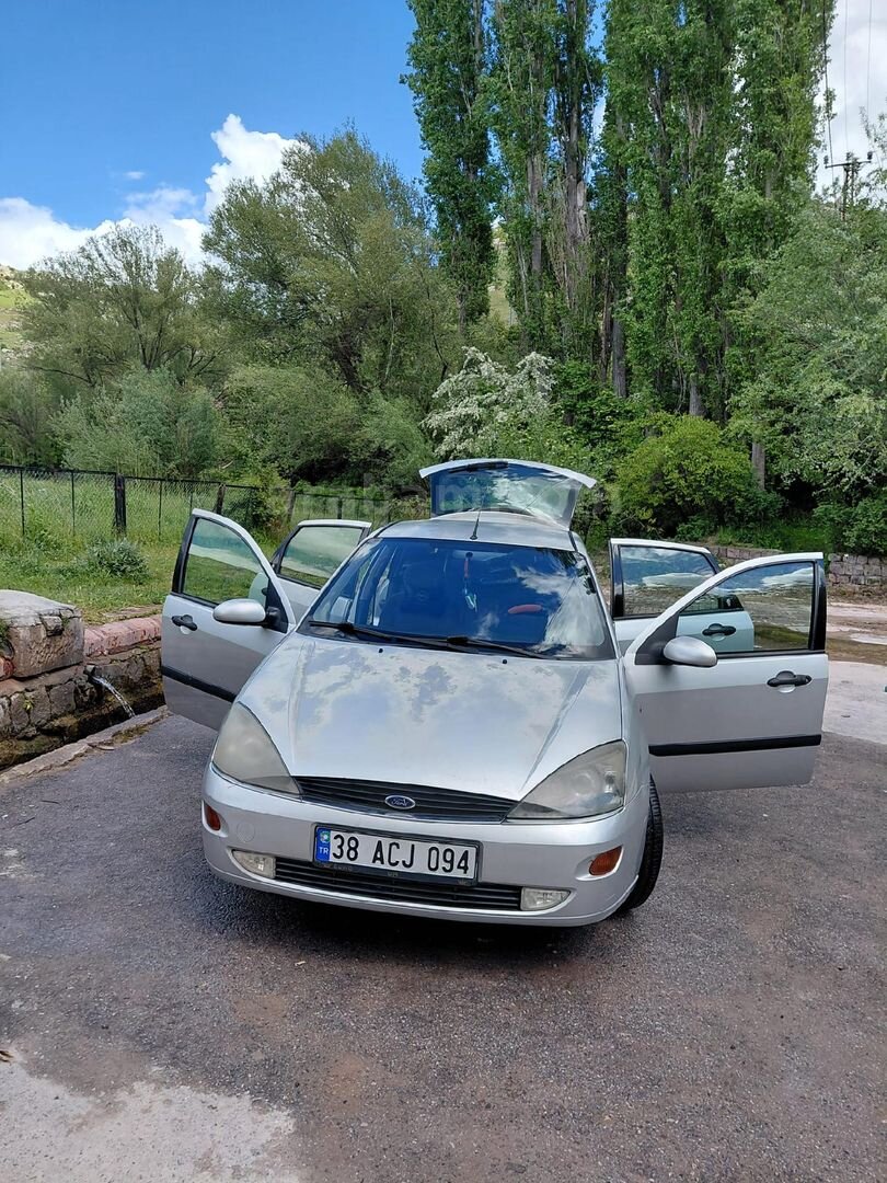 Sahibinden Ford Focus 1.6 Ghia 1999 Model Kayseri 199.925 km Gri 2