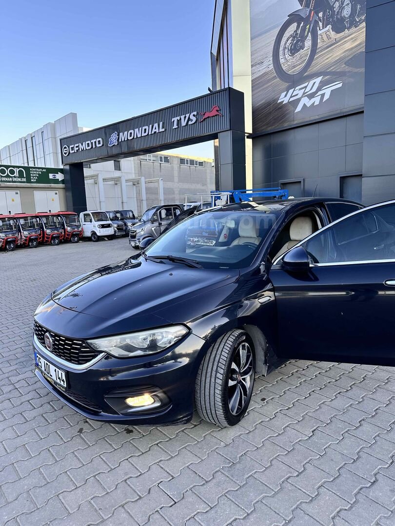 Sahibinden Fiat Egea 1.6 Multijet Lounge 2015 Model Bursa 268.000 km Siyah 3