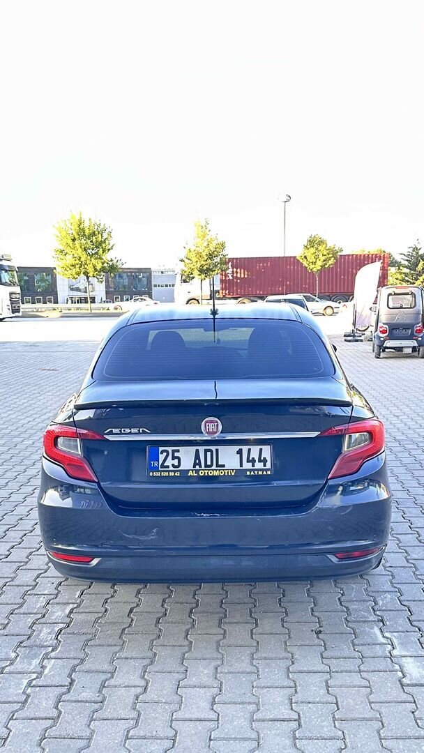 Sahibinden Fiat Egea 1.6 Multijet Lounge 2015 Model Bursa 268.000 km Siyah 7