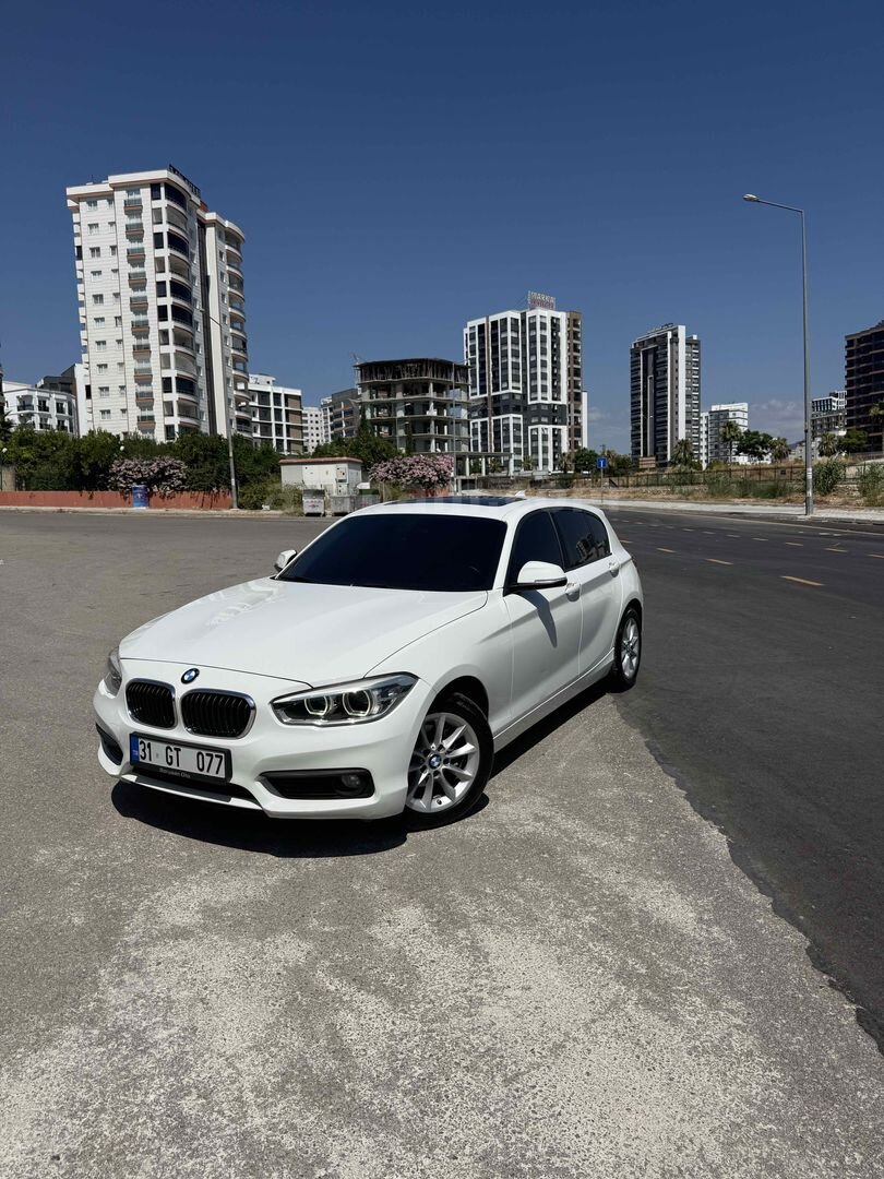 Sahibinden BMW 1 Serisi 118i Joy Plus 2015 Model Hatay 189.000 km Beyaz 1