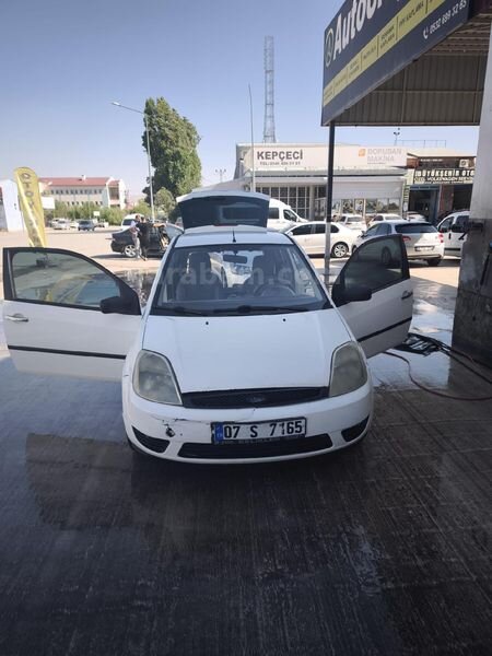 Sahibinden Ford Fiesta 1.4 TDCi Comfort 2005 Model Hakkari 315.000 km Beyaz 1
