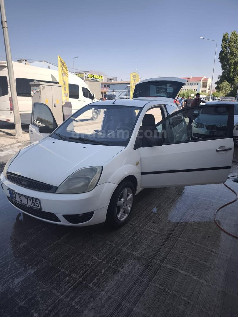 Sahibinden Ford Fiesta 1.4 TDCi Comfort 2005 Model Hakkari 315.000 km Beyaz 4