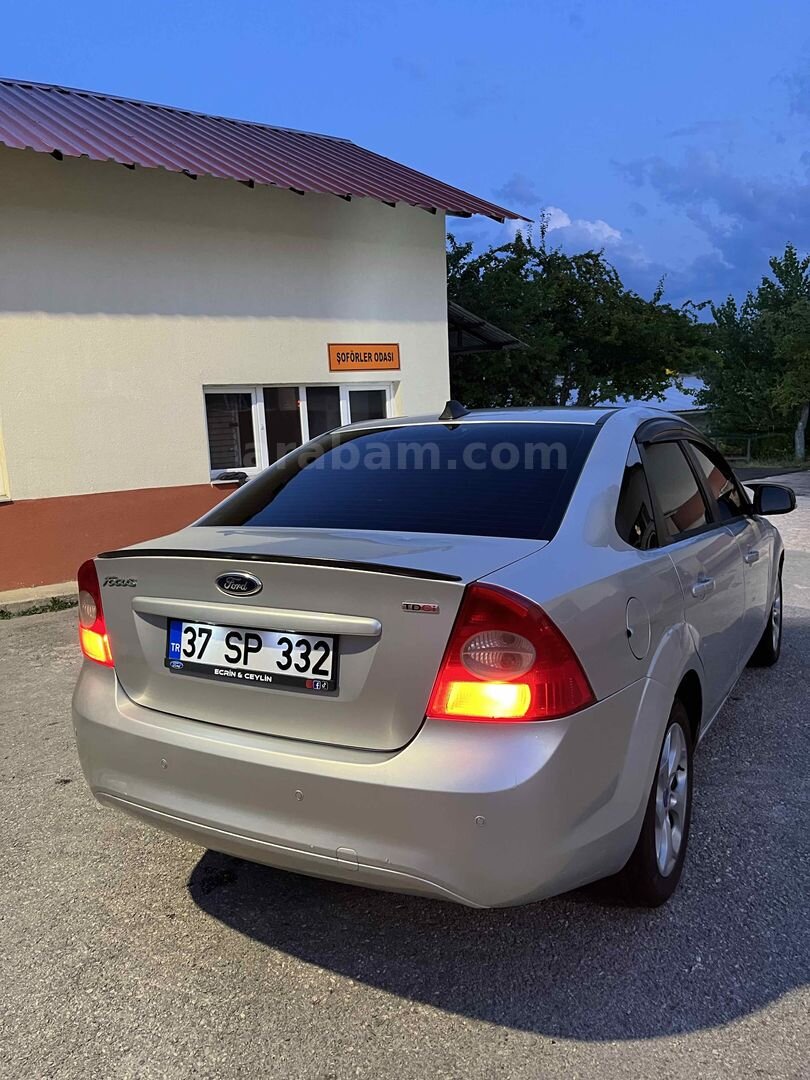 Sahibinden Ford Focus 1.6 TDCi Collection 2011 Model Kastamonu 229.000 km Gri 7