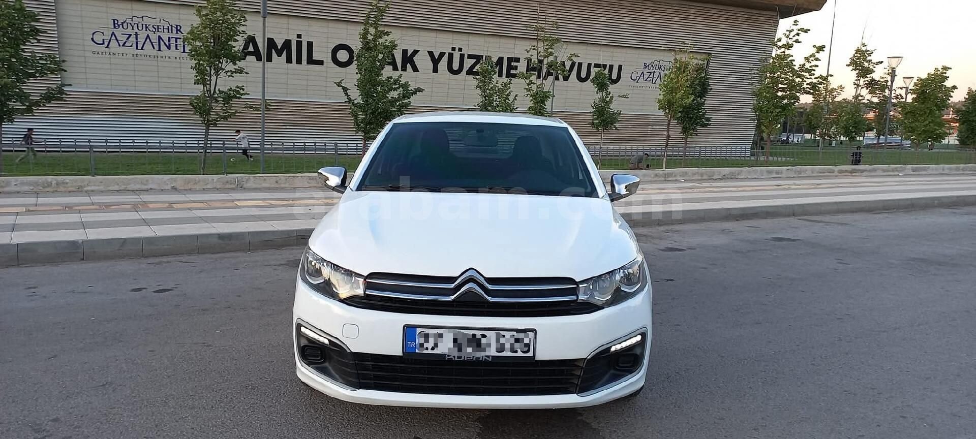 Galeriden Citroen C-Elysée 1.6 HDi Live 2017 Model Gaziantep 305.000 km Beyaz 6