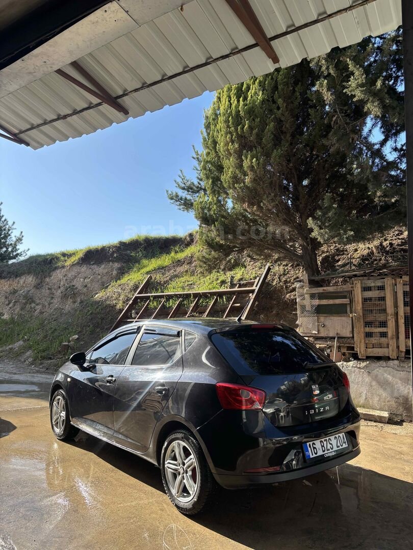 Sahibinden Seat Ibiza 1.4 Reference 2010 Model Bursa 280.000 km Siyah 3