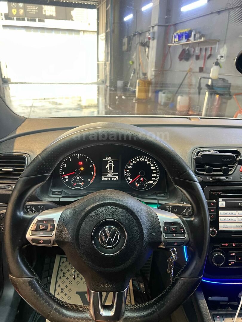 Sahibinden Volkswagen Scirocco 1.4 TSi Sportline 2012 Model Bursa 200.000 km Beyaz 7