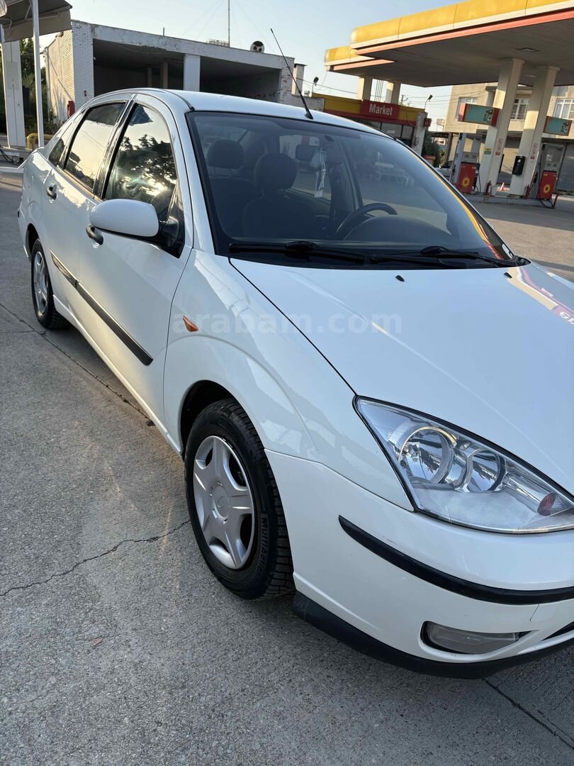 Sahibinden Ford Focus 1.6 Comfort 2004 Model Adana 328.000 km Beyaz 4