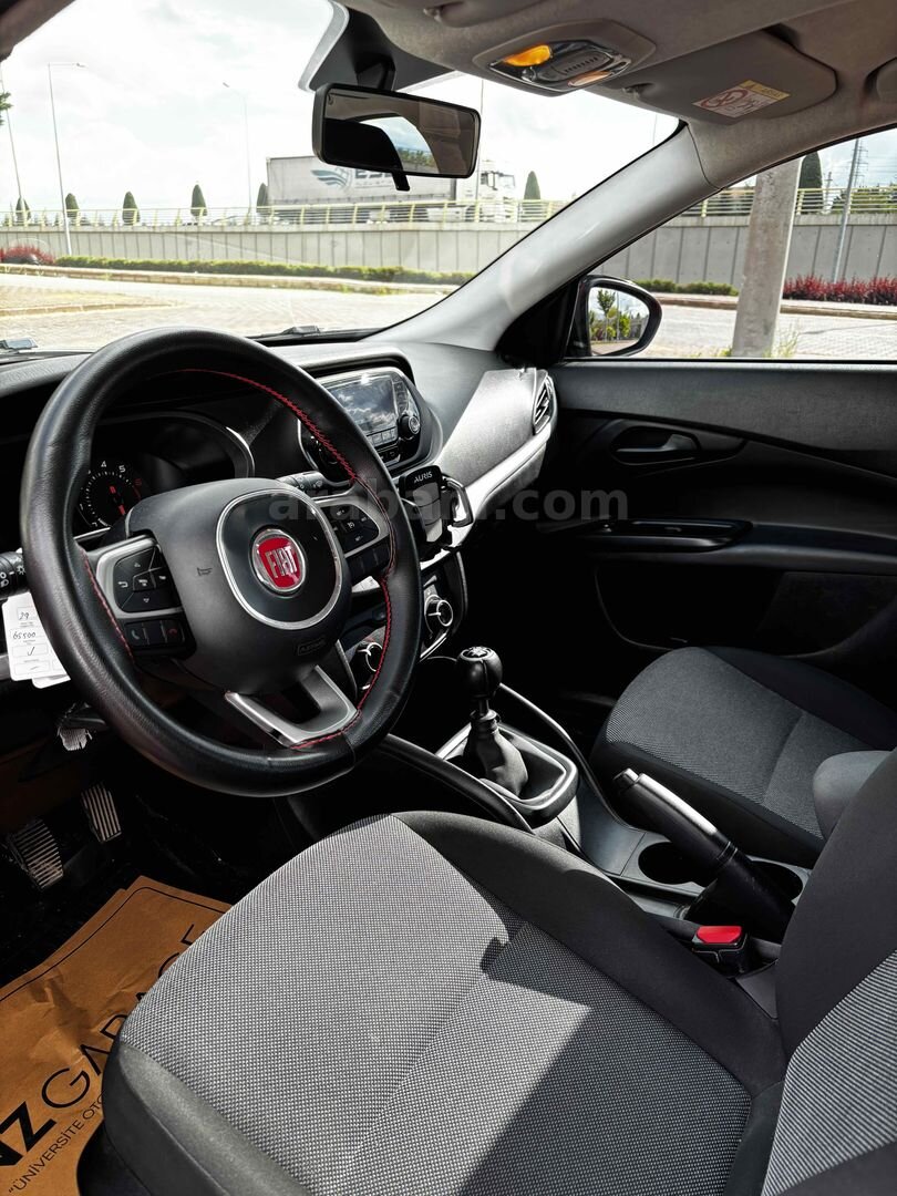 Sahibinden Fiat Egea 1.4 Fire Easy Plus 2020 Model Sivas 76.000 km Kırmızı 4
