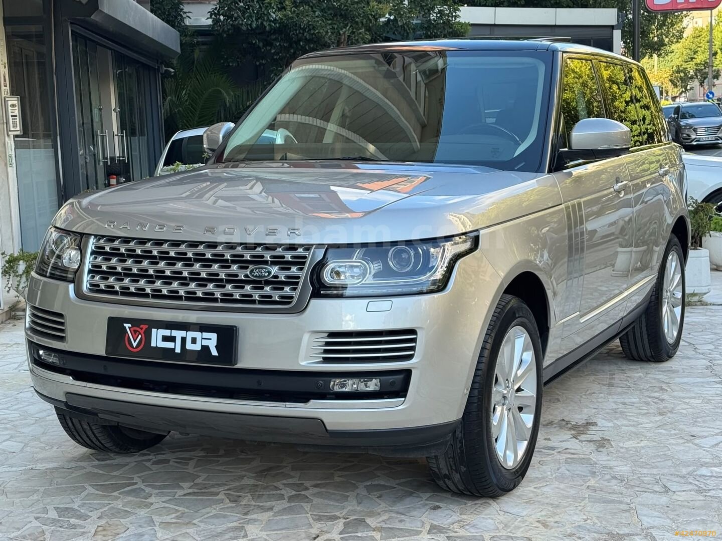 Galeriden Land Rover Range 3.0 TDV6 Vogue 2015 Model İstanbul 29.000 km Bej 3