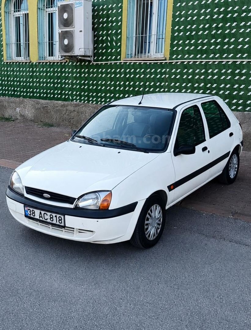 Sahibinden Ford Fiesta 1.25 Flair 2001 Model Kayseri 176.000 km Beyaz 2