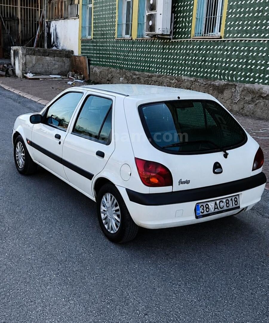 Sahibinden Ford Fiesta 1.25 Flair 2001 Model Kayseri 176.000 km Beyaz 4