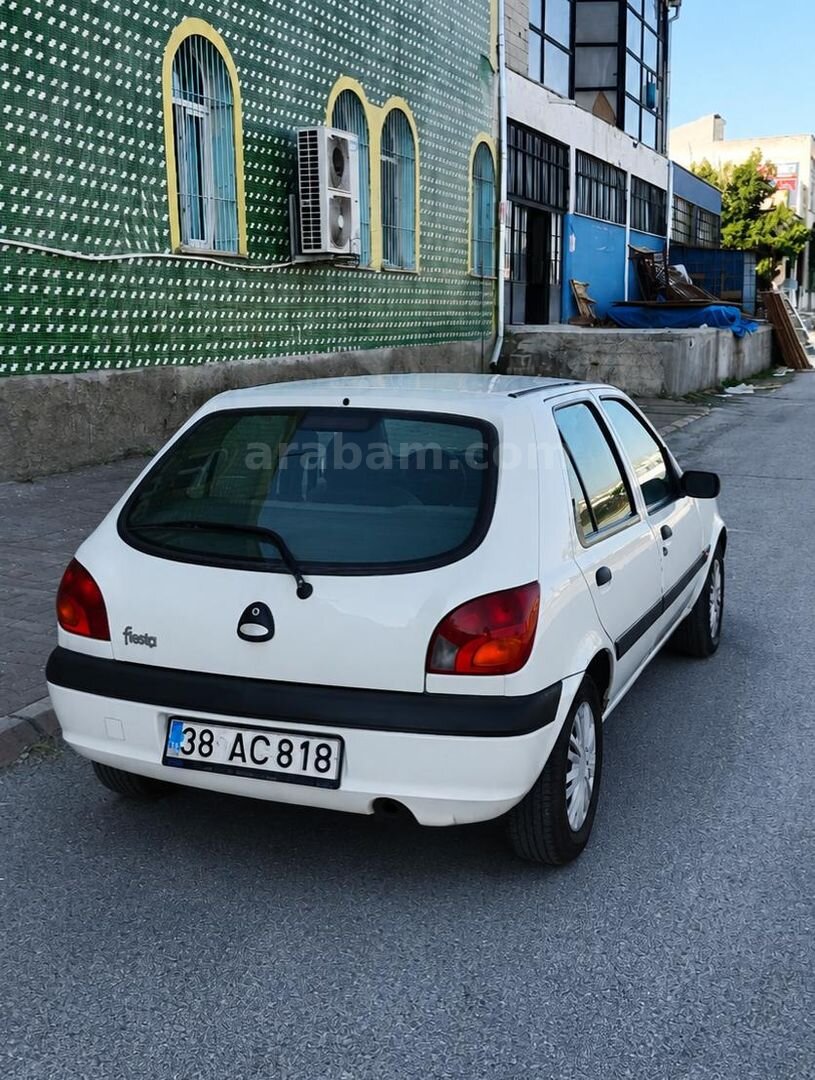 Sahibinden Ford Fiesta 1.25 Flair 2001 Model Kayseri 176.000 km Beyaz 5