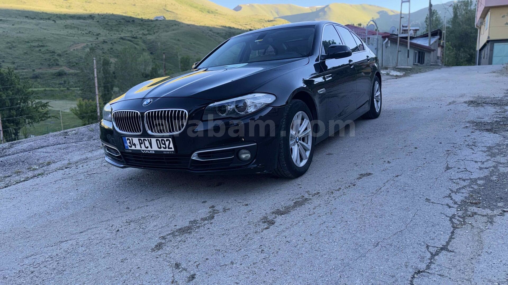 Sahibinden BMW 5 Serisi 525d xDrive Comfort 2013 Model İstanbul 370.000 km Siyah 5