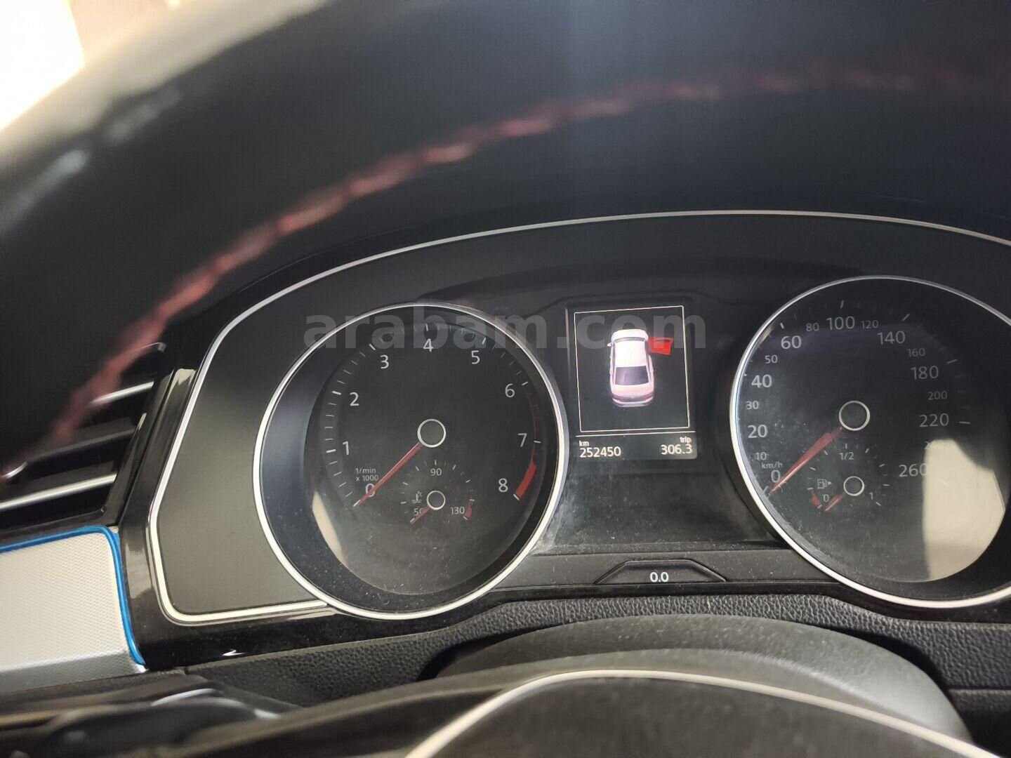 Sahibinden Volkswagen Passat 1.4 TSi BlueMotion Comfortline 2015 Model Kahramanmaraş 258.000 km Beyaz 2