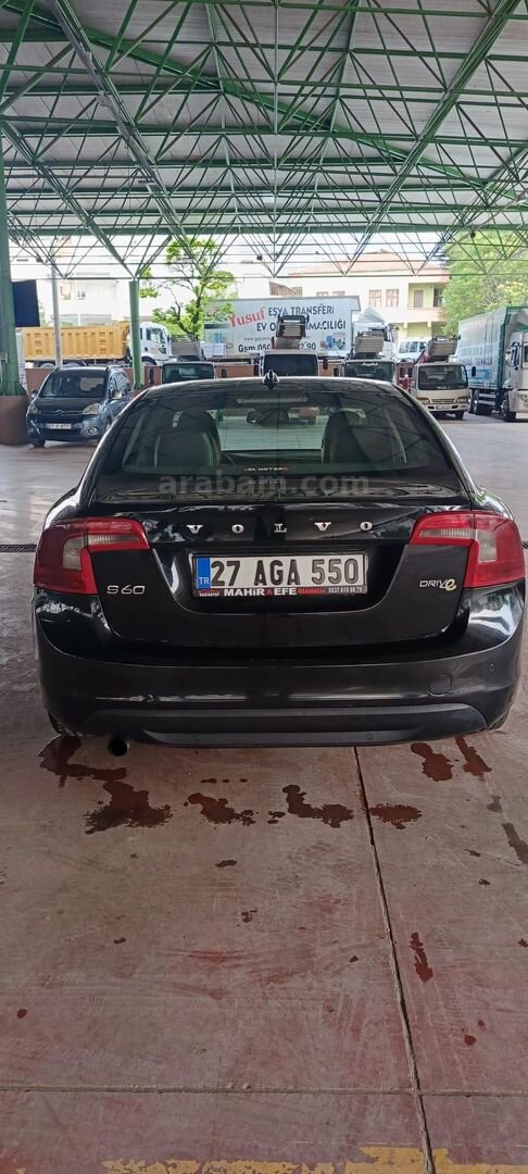 Sahibinden Volvo S60 1.6 D Premium 2013 Model Gaziantep 299.000 km Siyah 4