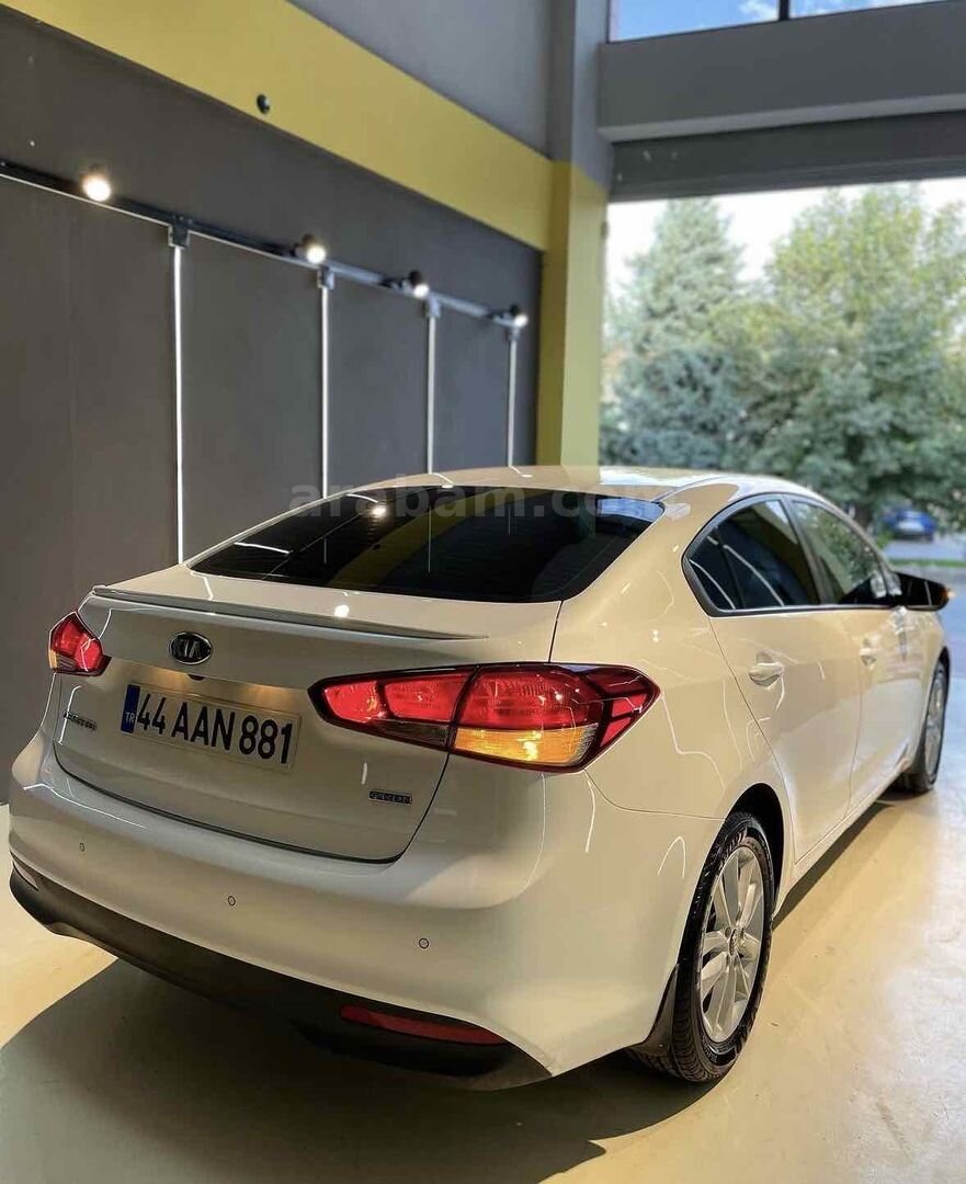 Sahibinden Kia Cerato 1.6 CRDi Concept Techno 2017 Model Malatya 62.000 km Beyaz 4