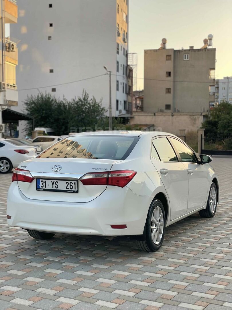 Sahibinden Toyota Corolla 1.6 Advance 2014 Model Adana 187.000 km Beyaz 7