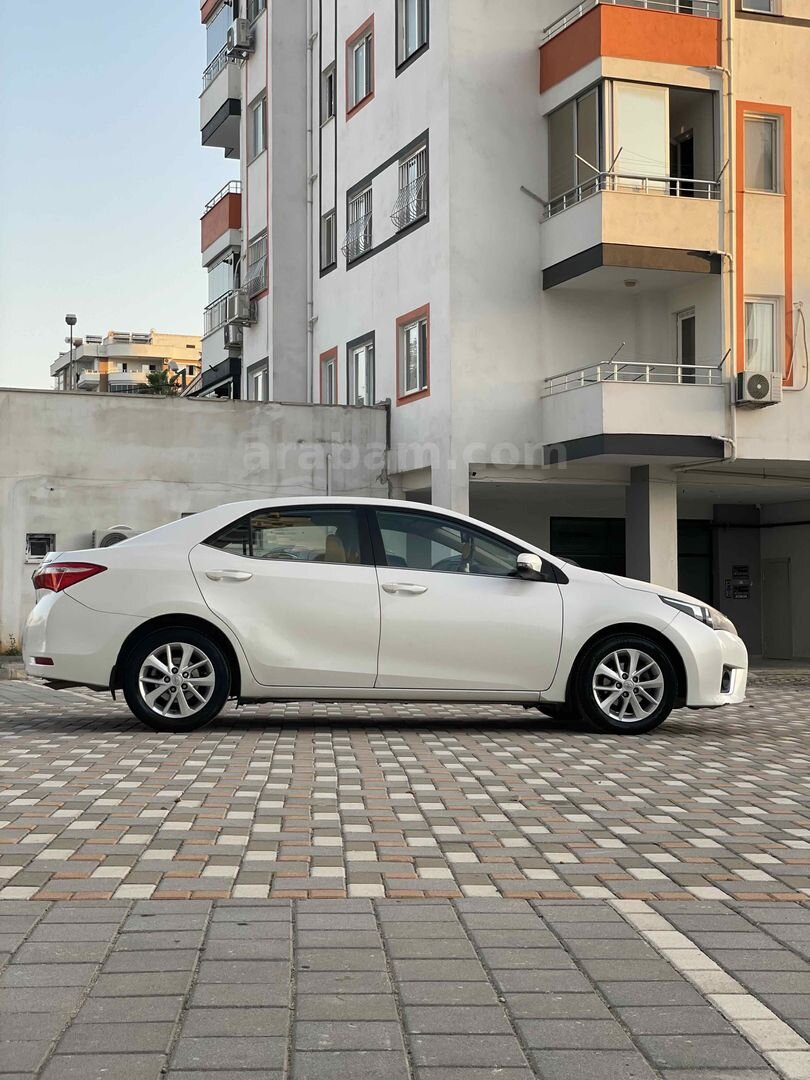 Sahibinden Toyota Corolla 1.6 Advance 2014 Model Adana 187.000 km Beyaz 5