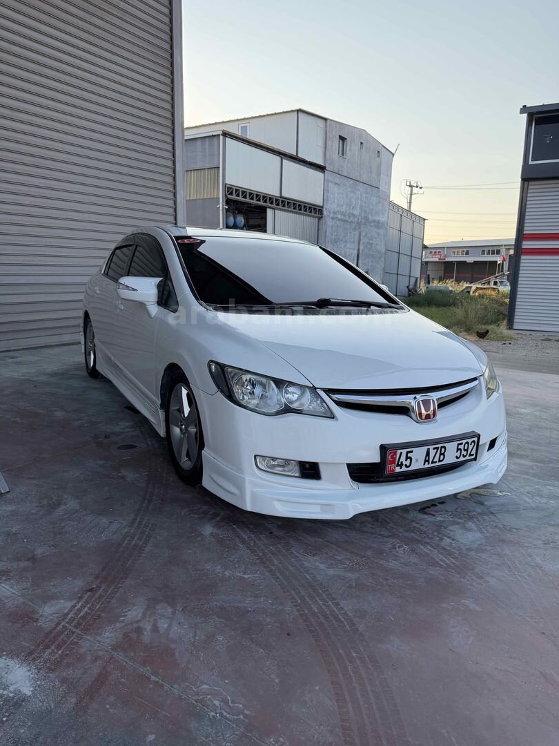 Sahibinden Honda Civic 1.6i VTEC Elegance 2009 Model Manisa 257.000 km Beyaz 7