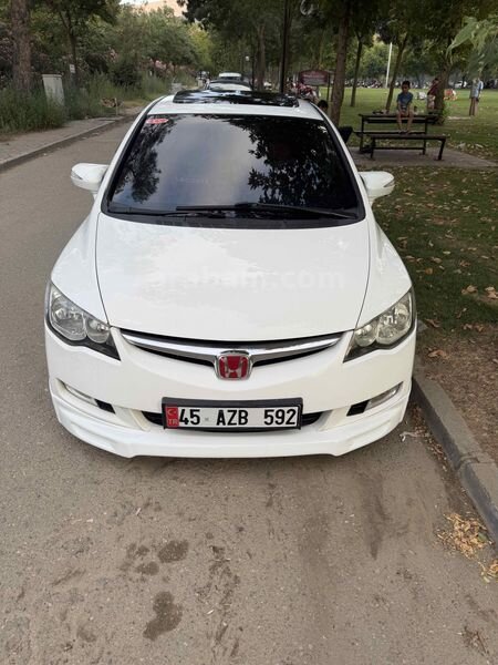 Sahibinden Honda Civic 1.6i VTEC Elegance 2009 Model Manisa 257.000 km Beyaz 1