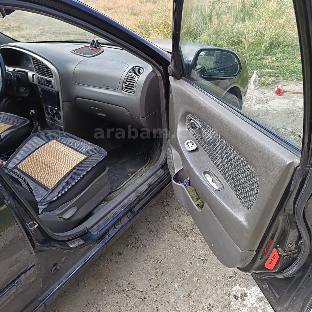 Sahibinden Kia Shuma LS 2004 Model Erzurum 294.000 km Siyah 5