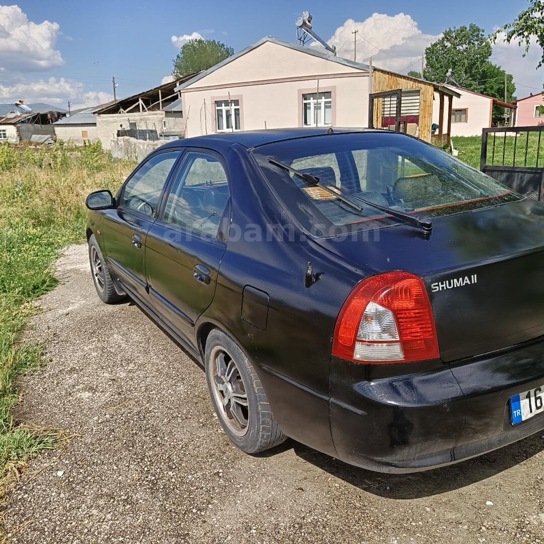 Sahibinden Kia Shuma LS 2004 Model Erzurum 294.000 km Siyah 4