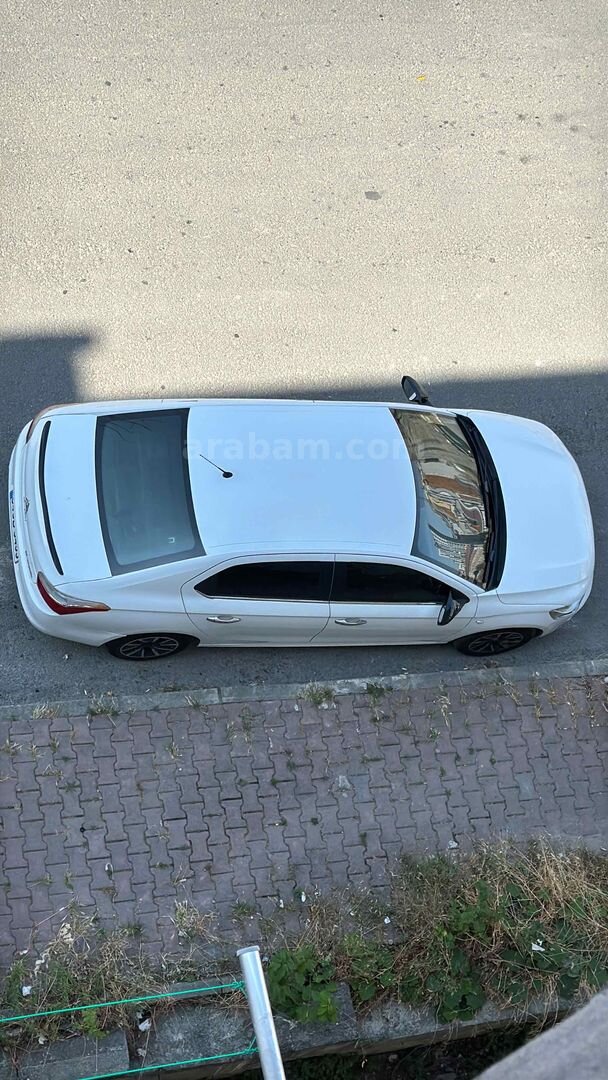 Sahibinden Citroen C-Elysée 1.6 HDi Confort 2016 Model İstanbul 180.000 km Beyaz 4