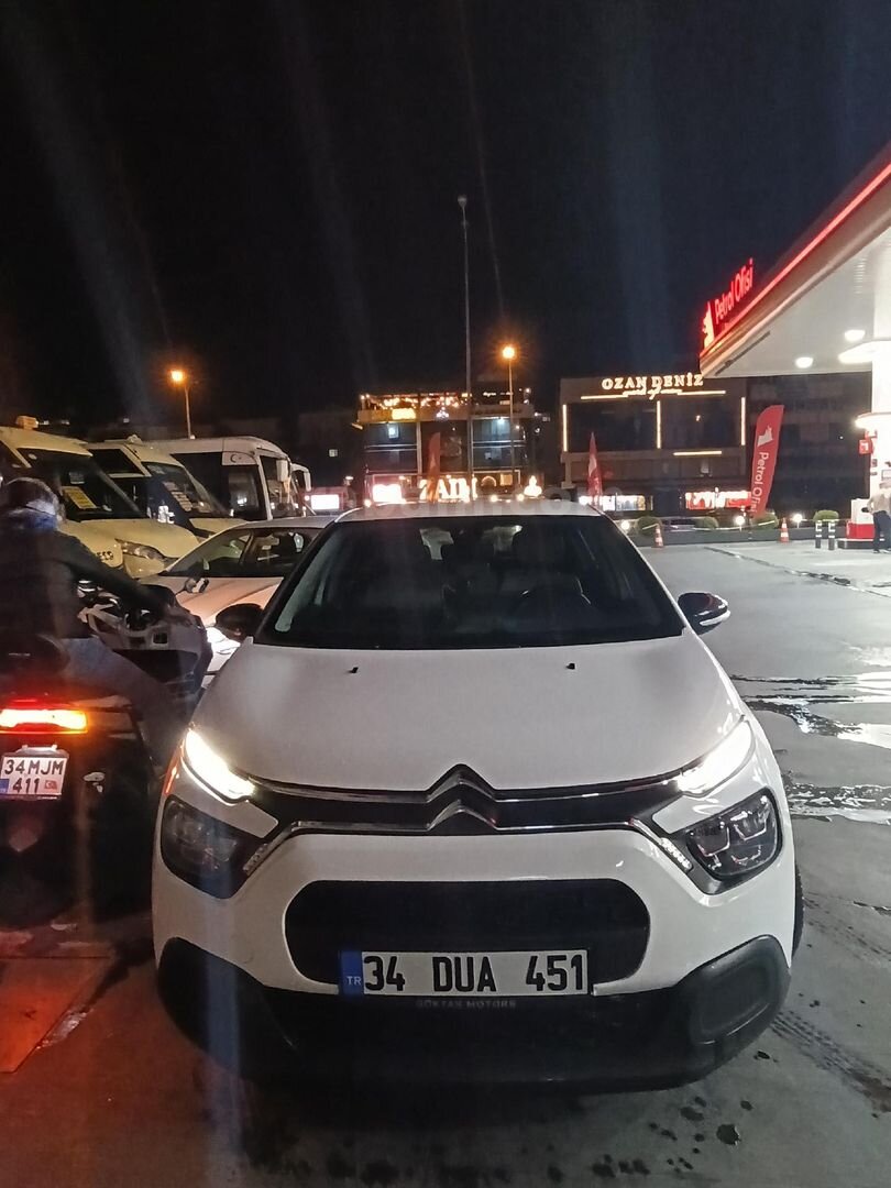 Sahibinden Citroen C3 1.2 PureTech Feel 2021 Model İstanbul 77.500 km Beyaz 2