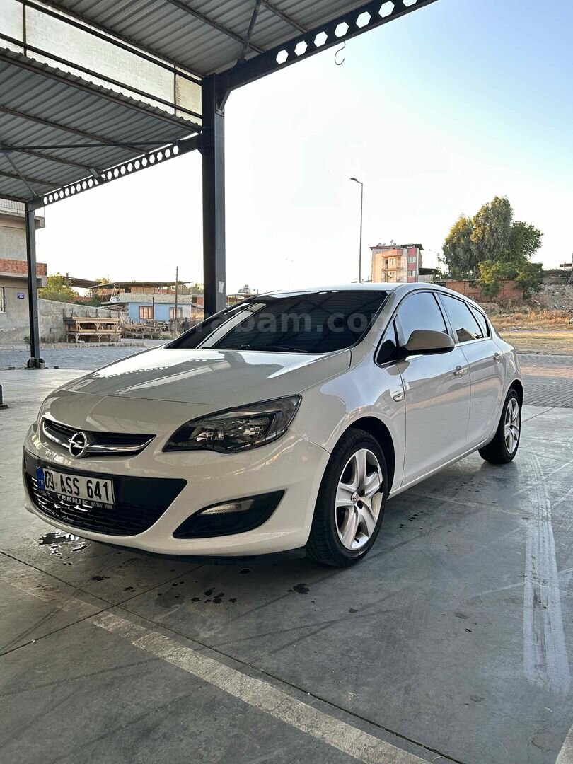 Sahibinden Opel Astra 1.6 Edition 2015 Model Aydın 189.000 km Beyaz 4
