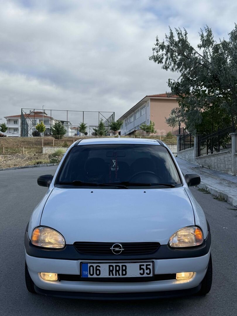 Sahibinden Opel Corsa 1.4 GLS 1998 Model Çorum 240.000 km Beyaz 7