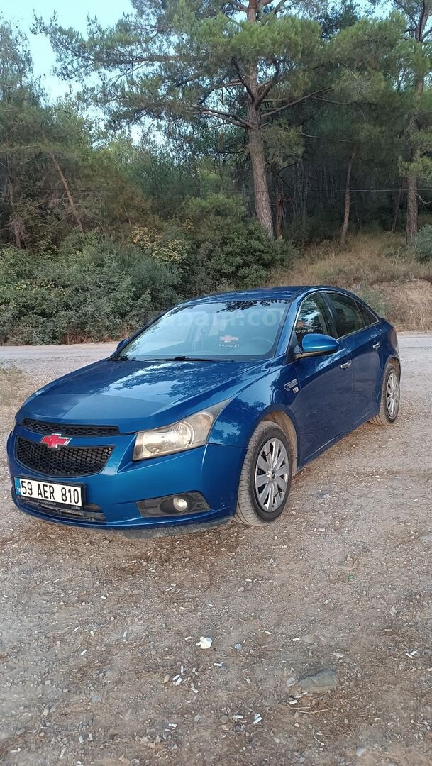 Sahibinden Chevrolet Cruze 1.6 2009 Model İzmir 221.500 km Mavi 6