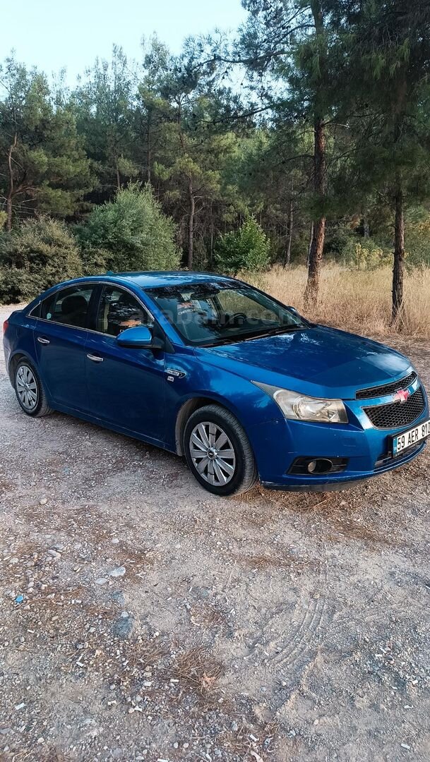Sahibinden Chevrolet Cruze 1.6 2009 Model İzmir 221.500 km Mavi 7