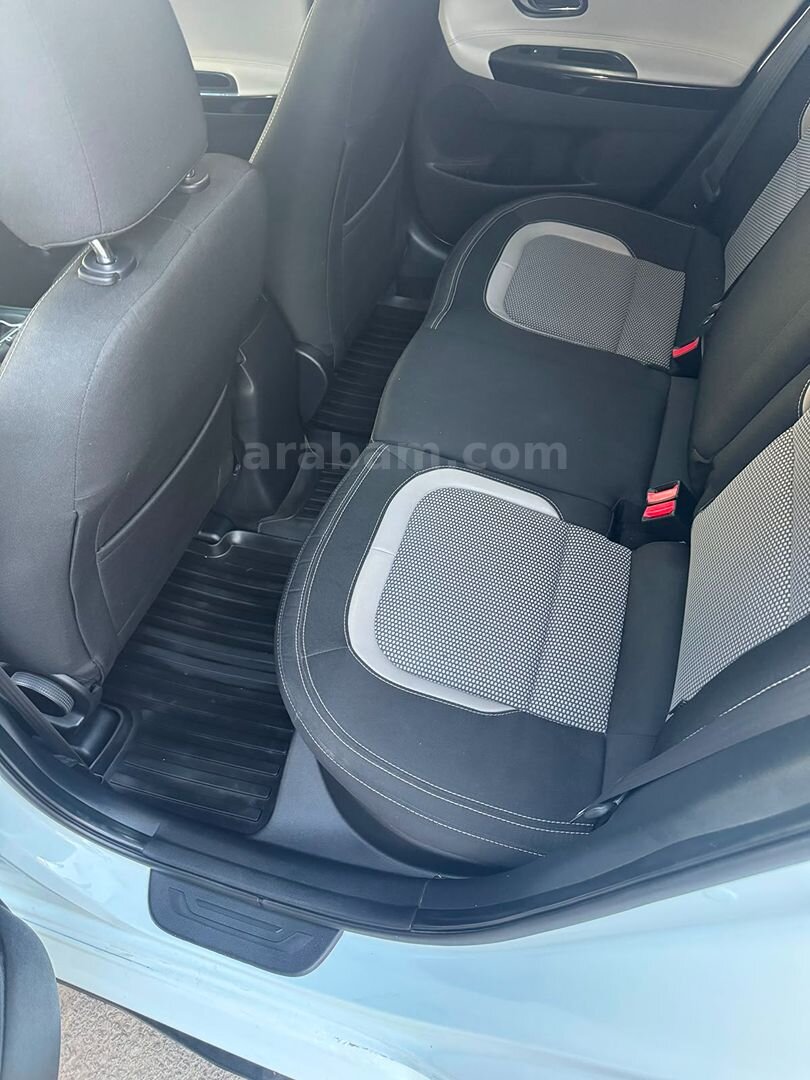 Sahibinden Kia Ceed 1.6 CRDi Concept 2013 Model Bursa 160.000 km Beyaz 6