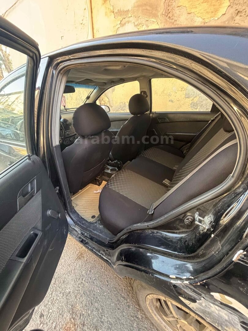 Sahibinden Chevrolet Aveo 1.2 LS 2010 Model Mersin 217.000 km Siyah 7