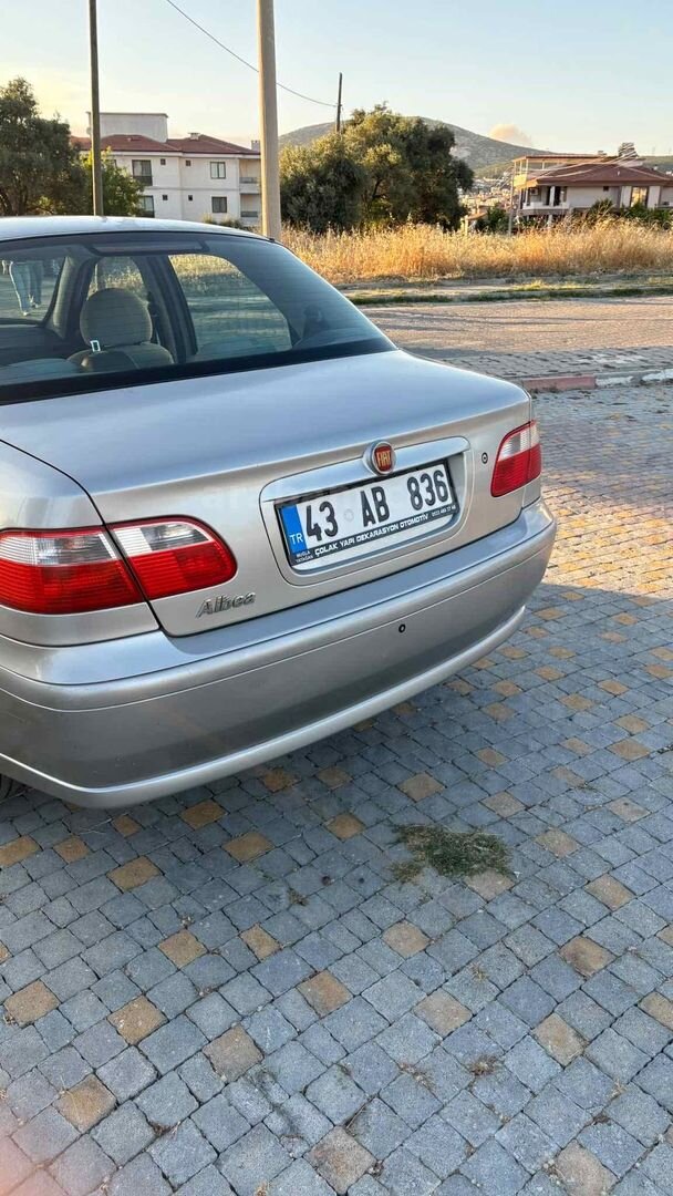 Galeriden Fiat Albea 1.2 Dynamic 2006 Model Muğla 165.000 km Gri (Gümüş) 7