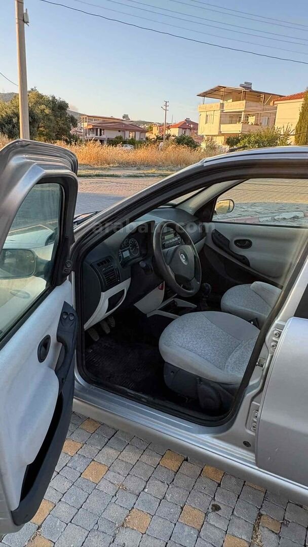 Galeriden Fiat Albea 1.2 Dynamic 2006 Model Muğla 165.000 km Gri (Gümüş) 6