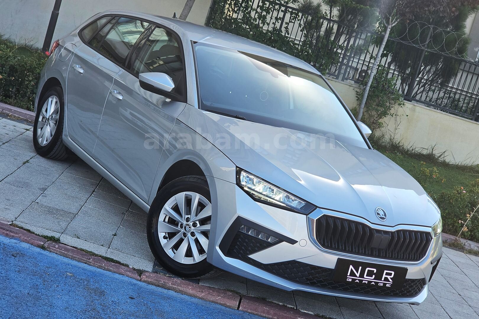 Galeriden Skoda Scala 1.0 TSI Elite 2024 Model Konya 39.000 km Gri (Gümüş) 4