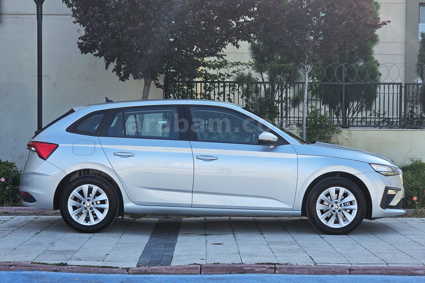 Galeriden Skoda Scala 1.0 TSI Elite 2024 Model Konya 39.000 km Gri (Gümüş) 6