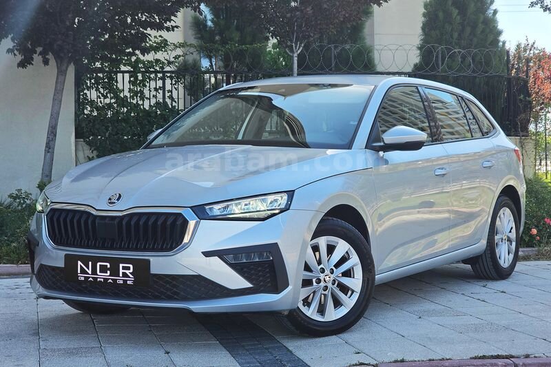 Galeriden Skoda Scala 1.0 TSI Elite 2024 Model Konya 39.000 km Gri (Gümüş)