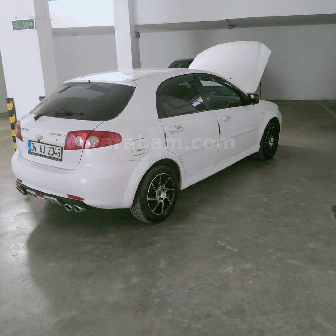 Sahibinden Chevrolet Lacetti 1.4 SE 2010 Model İstanbul 115.000 km Beyaz 6