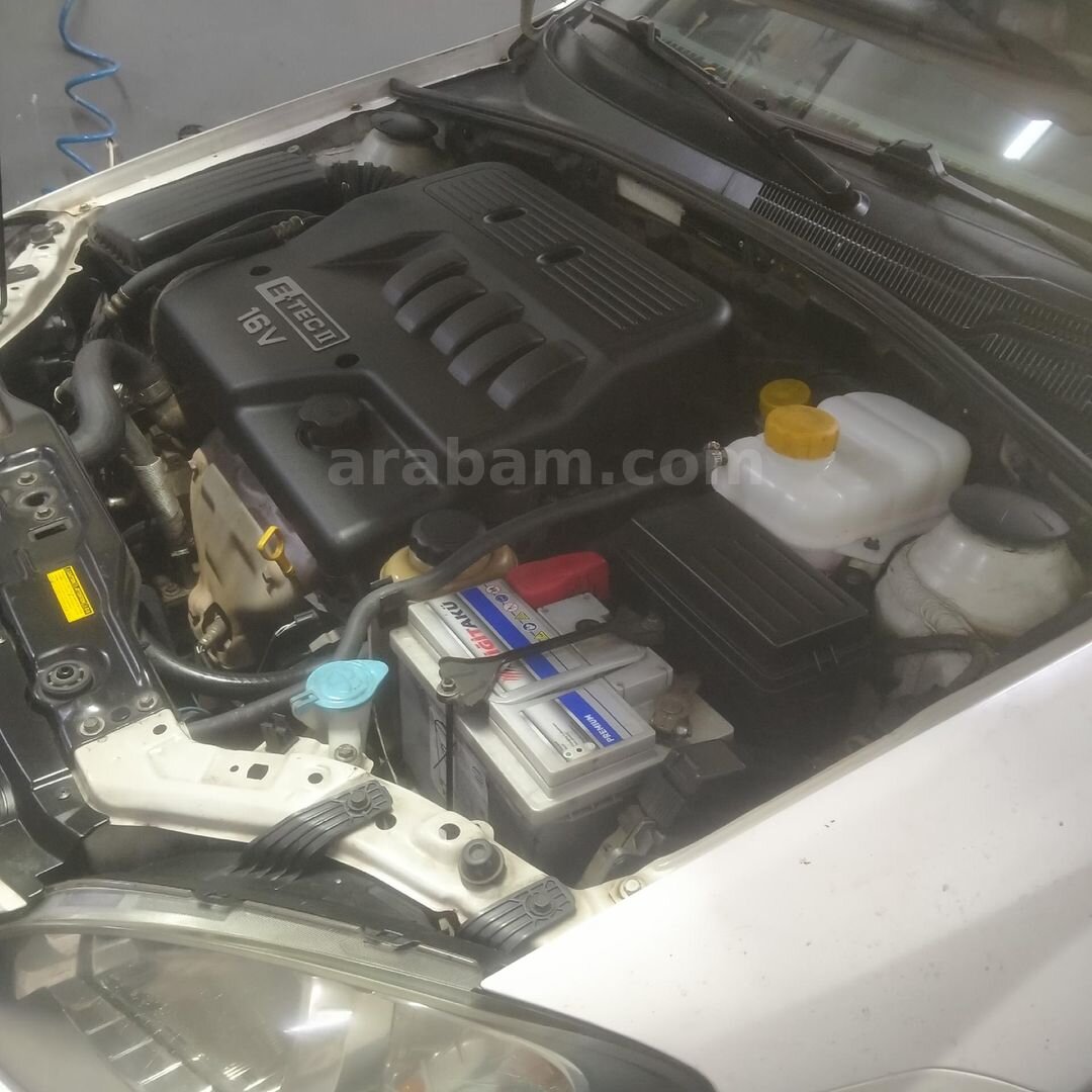 Sahibinden Chevrolet Lacetti 1.4 SE 2010 Model İstanbul 115.000 km Beyaz 3