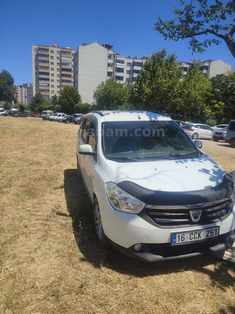 Sahibinden Dacia Lodgy 1.5 dCi Laureate 2015 Model Bursa 160.000 km Beyaz 2