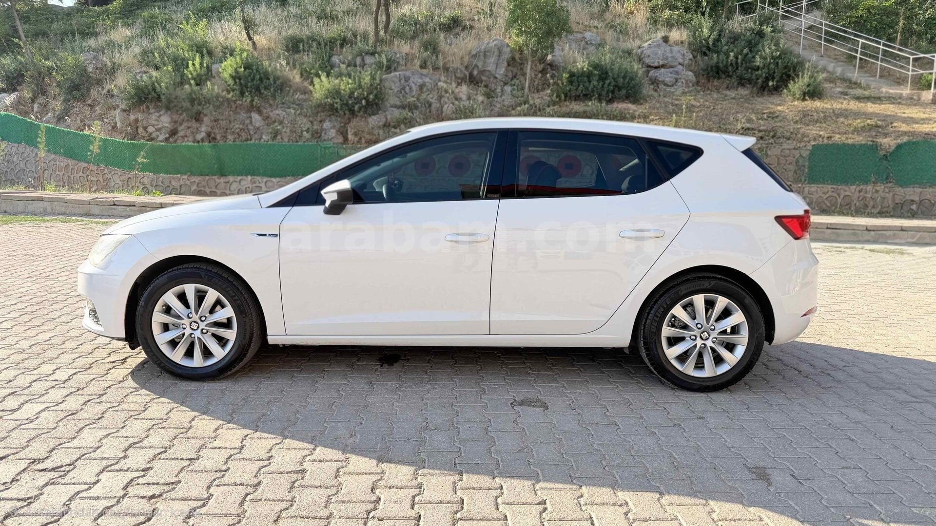 Sahibinden Seat Leon 1.6 TDI Style 2017 Model Şırnak 197.000 km Beyaz 2