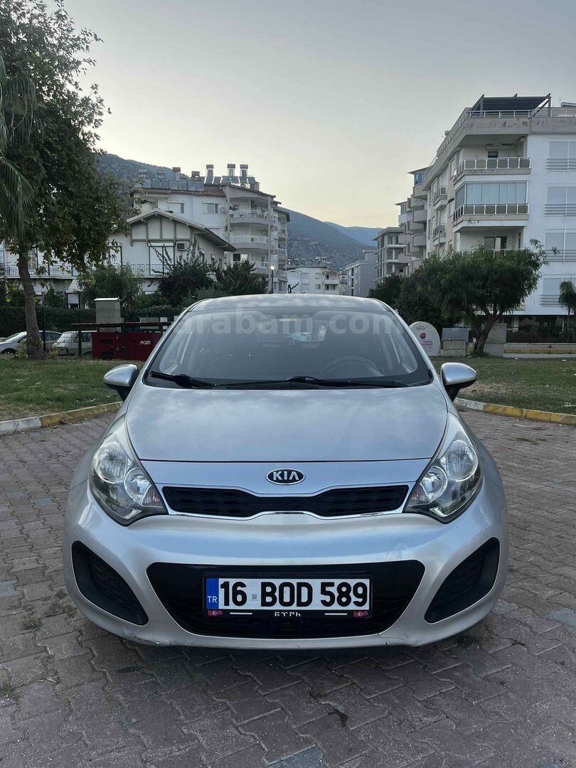 Sahibinden Kia Rio 1.25 CVVT Fancy 2013 Model Antalya 189.000 km Gri 2