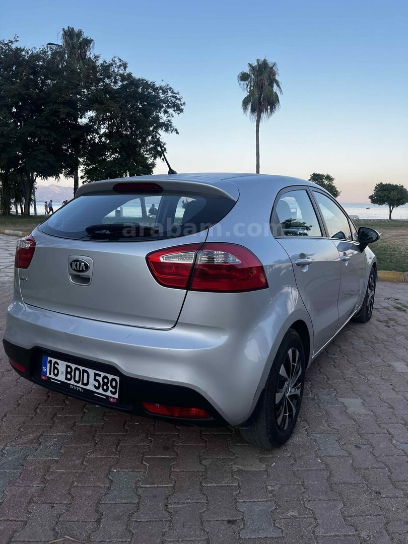 Sahibinden Kia Rio 1.25 CVVT Fancy 2013 Model Antalya 189.000 km Gri 7