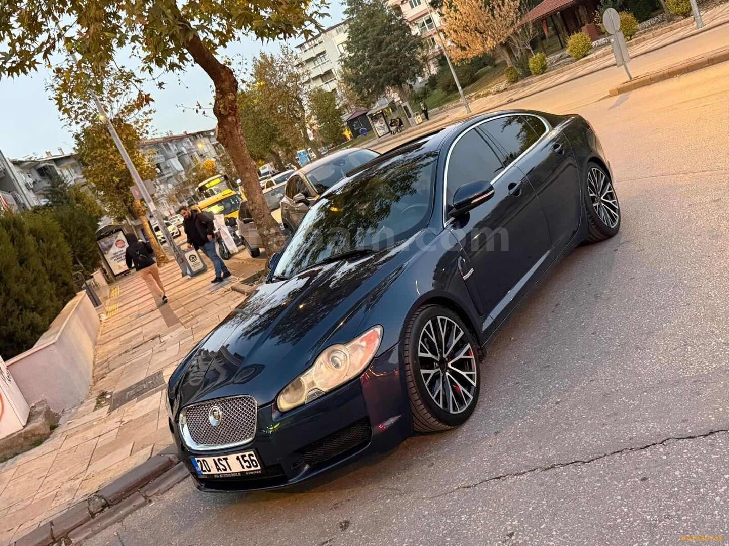 Galeriden Jaguar XF 3.0 Premium Luxury 2010 Model Denizli 399.000 km Lacivert 2