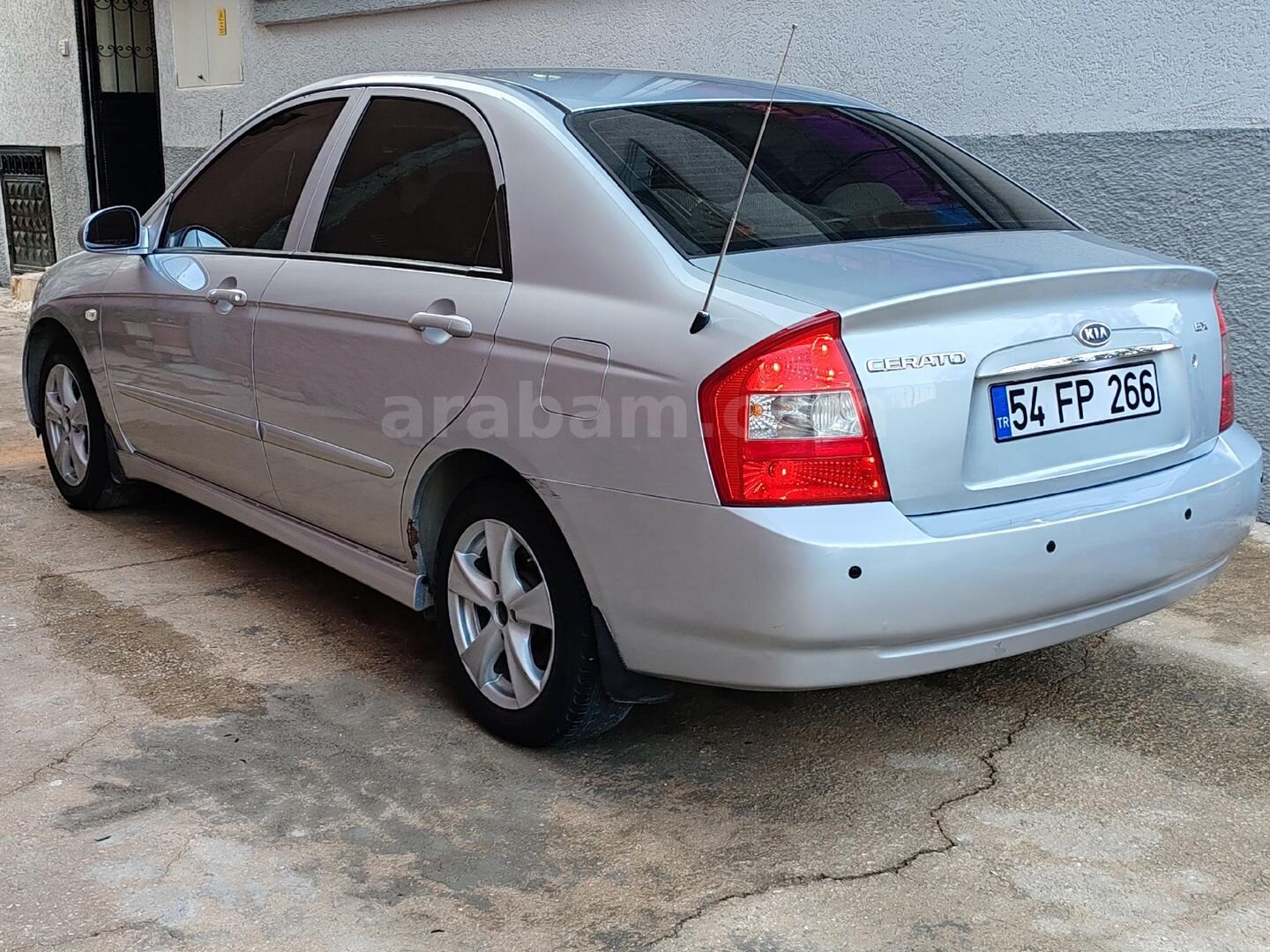 Sahibinden Kia Cerato 1.6 EX Comfort 2004 Model Hatay 205.000 km Gri (Gümüş) 7