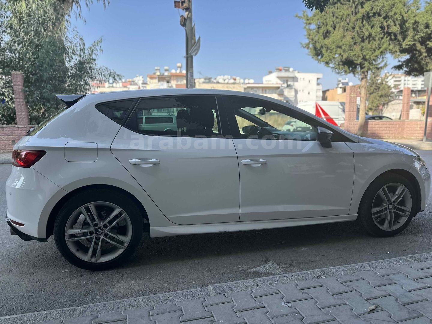 Sahibinden Seat Leon 1.6 TDI CR Style 2014 Model Mersin 202.000 km Beyaz 2