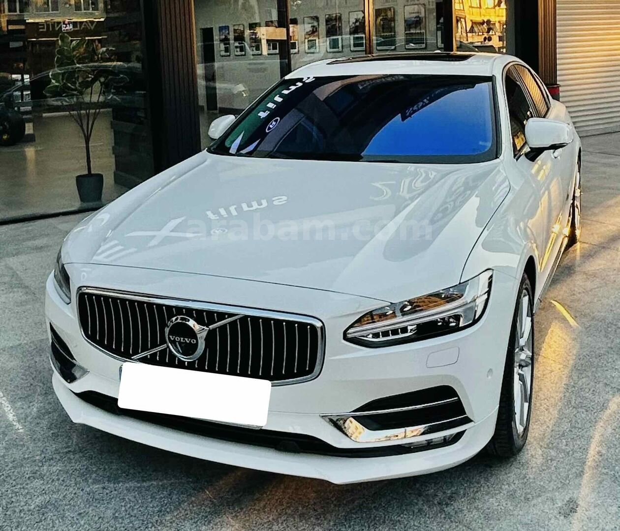 Sahibinden Volvo S90 2.0 D D5 Inscription Plus 2018 Model İstanbul 35.000 km Beyaz 1